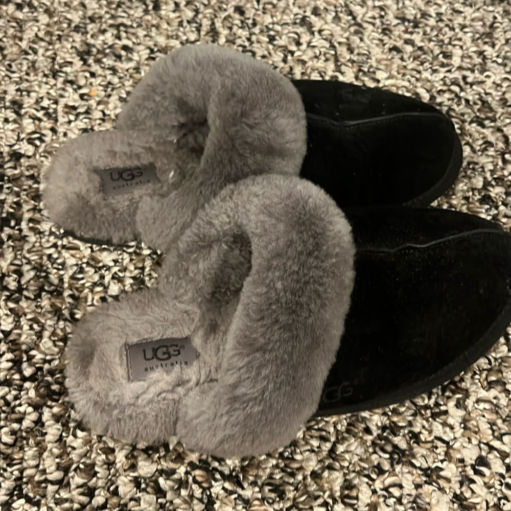 Ugg women’s scuffette slippers